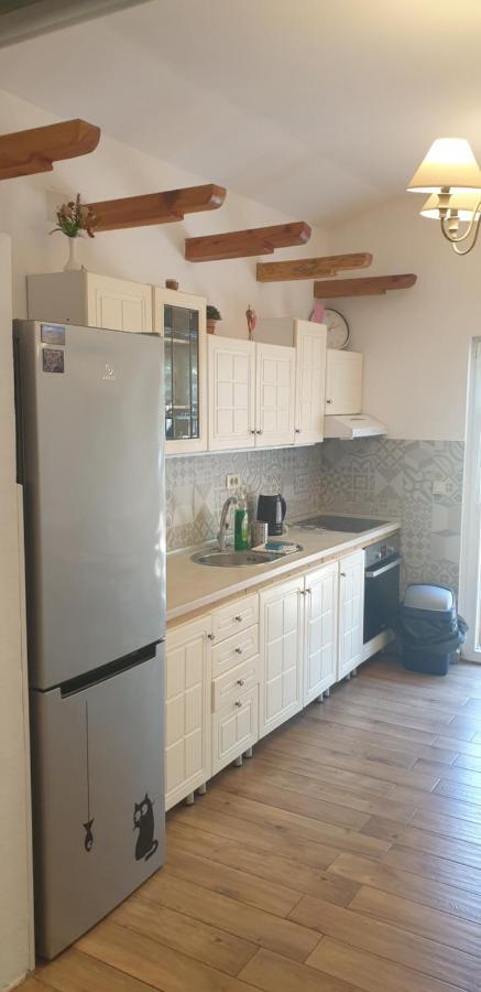 Garden Apartmant Near Sea Kotor Bagian luar foto